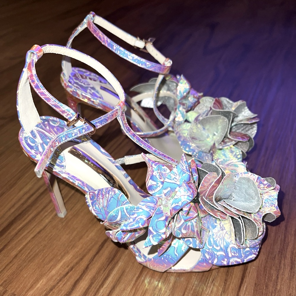 Sophia Webster Iridescent Jumbo Lilico Floral Sandals Heels 38.5 new!